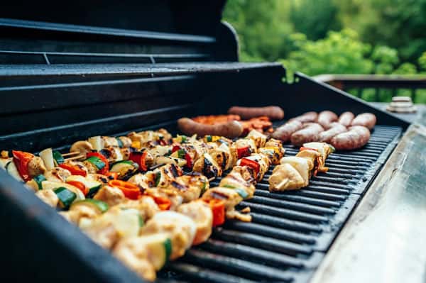 Sommeraftener med succesfuld barbecue